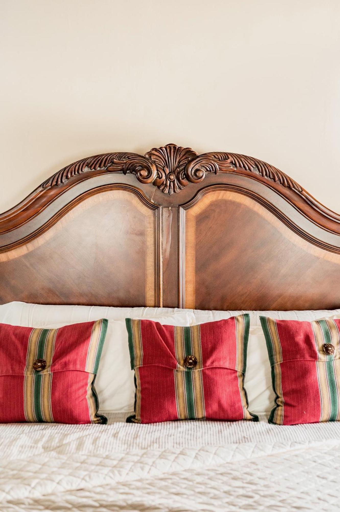 One Of These Nights - King Sized Bed - Sleeps 2 Hotel Lynchburg Kültér fotó